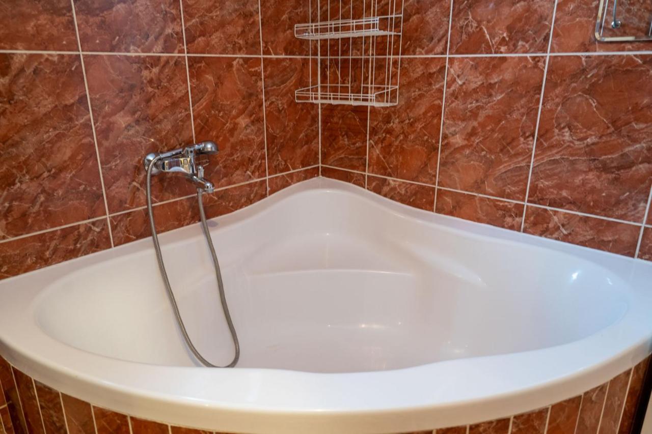 Apartman Jozic Knin Exterior foto