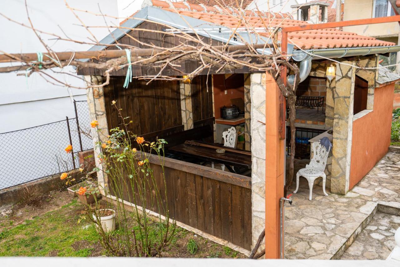 Apartman Jozic Knin Exterior foto